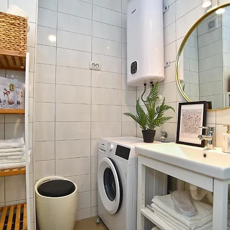 Sandra 2335 Appartement *