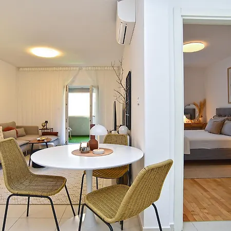 Sandra 2335 Appartement Pula