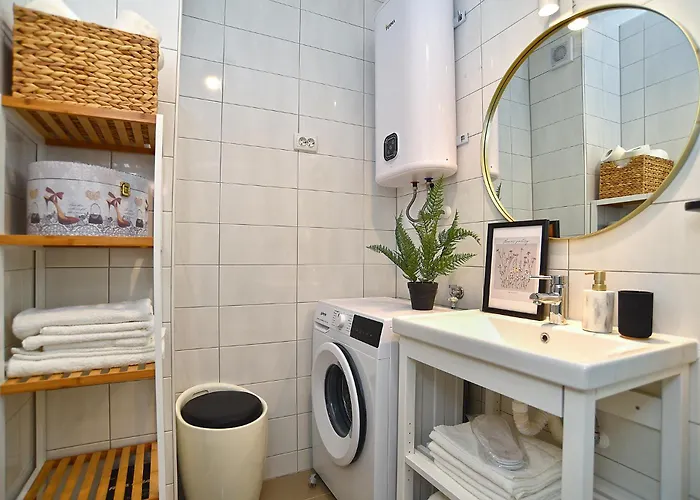 Sandra 2335 Apartament *